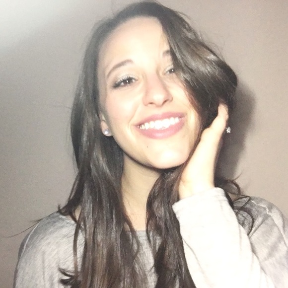 Meet your Posher, Jenna - Picture 6 of 7